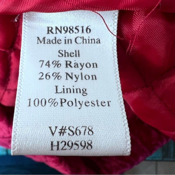 Coldwater Creek Red Quilted Velvet Jacket Size Large Petite - Picture 8 of 10